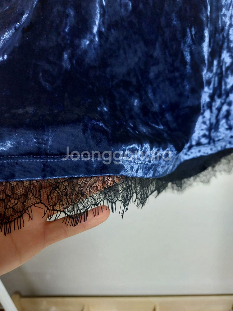 새제품 M)타하리 벨벳 럭셔리 블라우스--2