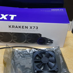 크라켄 x73 (중고) + 쿨링팬 1개
