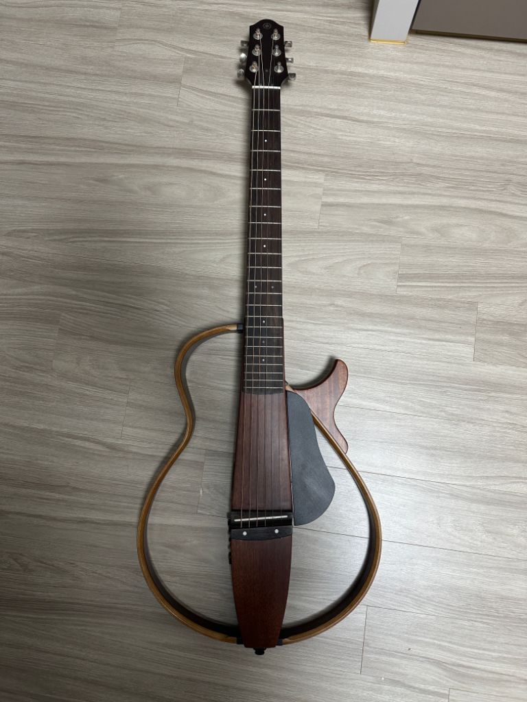 야마하 SLG200S 사일런트 기타