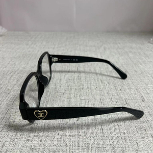 샤넬 하트 스퀘어 안경