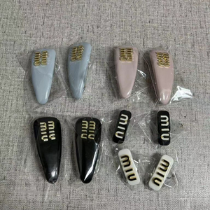 미우미우 헤어클립 헤어핀