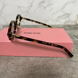 미우미우 리가드 안경