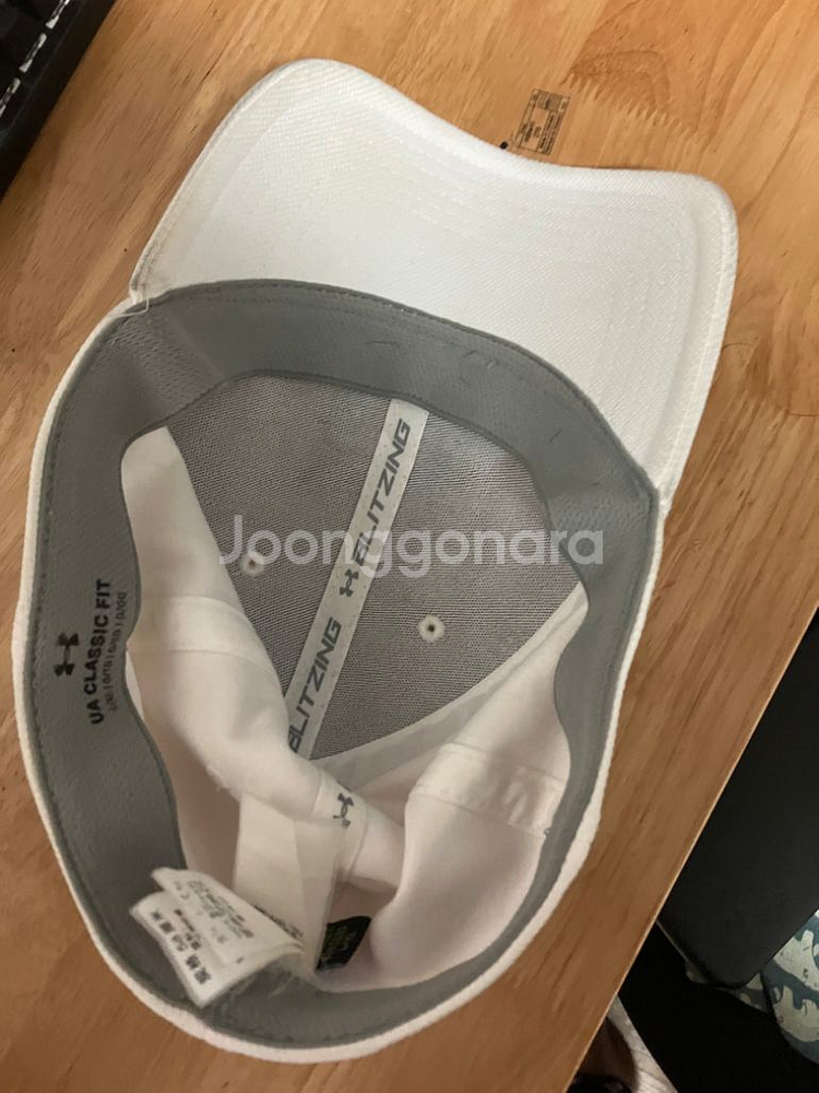 언더아머 모자 팝니다--2