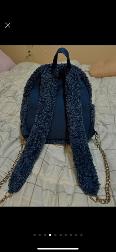 앙트레브 지금 단종된 뽀글이 백팩입니다!! 이미지