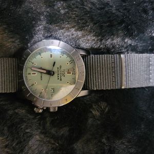 글라이신 남성 시계 에어맨 42mm GL1024