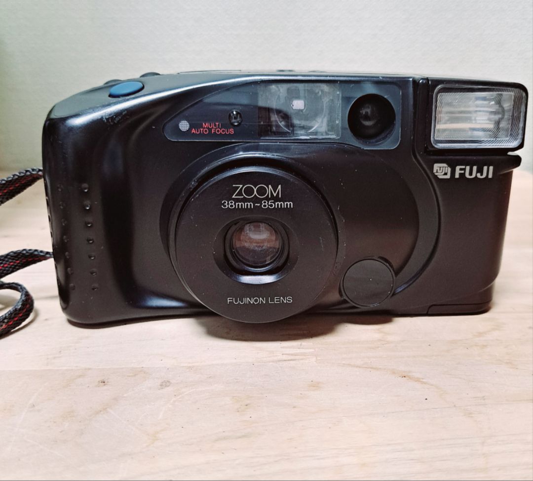 후지필름 ZOOM 카디아 900 DATE 필름카메라