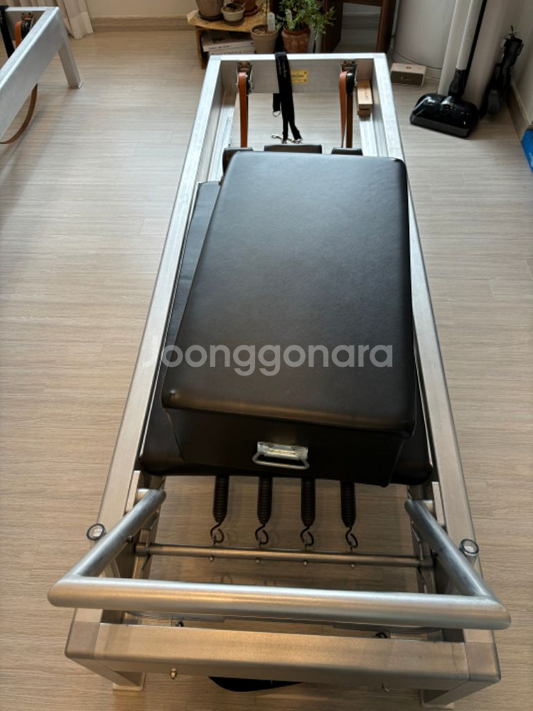 발란스바디 컨트롤로지 리포머 80인치 판매합니다--1