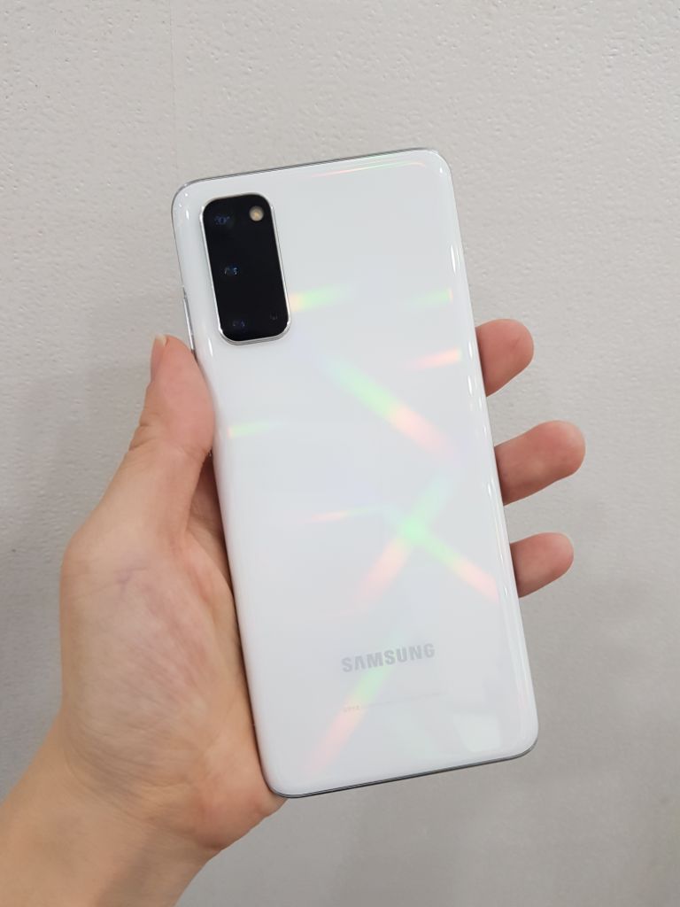 갤럭시 S20 화이트 128GB SK A+급 깨끗한기기