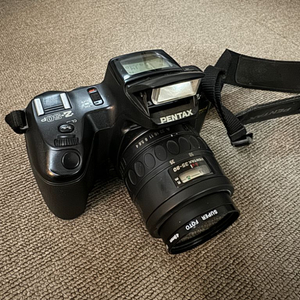 펜탁스 DSLR 필름 카메라 Z-50P 판매합니다.