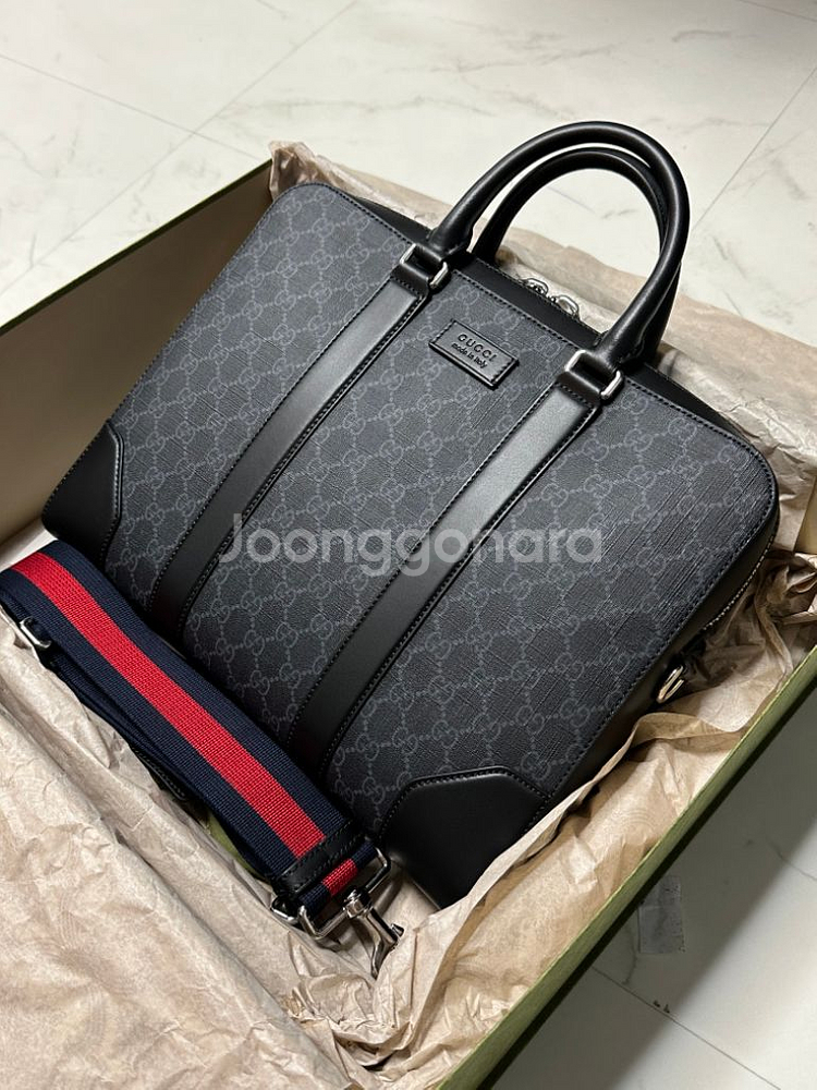 (미사용)구찌 슬림 브리프케이스 474135 K5RLN--5