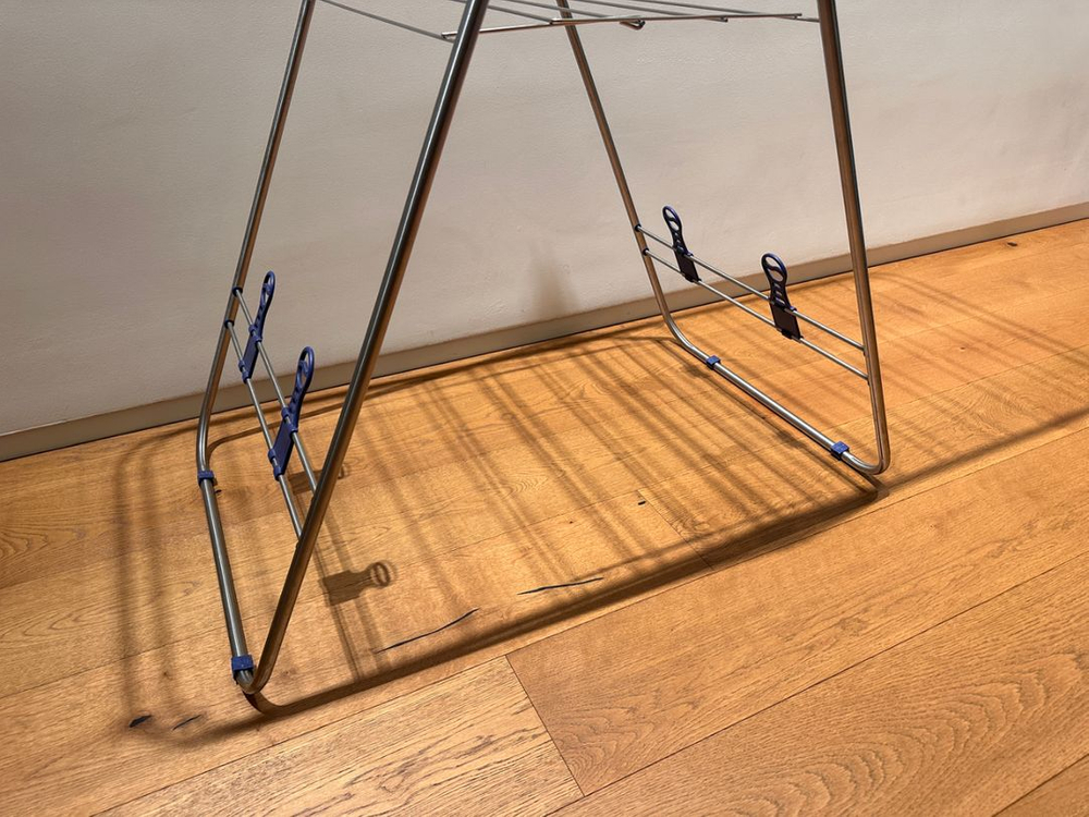 사용감 없는 고급 스테인리스 접이식 빨래걸이 빨래건조대 이미지