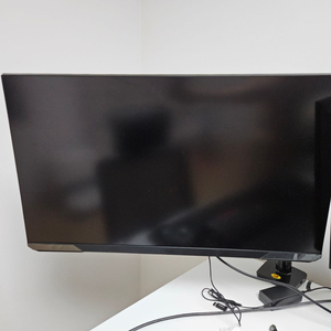 삼성 g5 qhd 165hz 32인치 모니터 팝니다