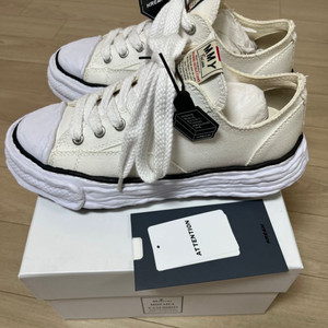 미하라야스히로 피터슨23 white 41size 팝니다