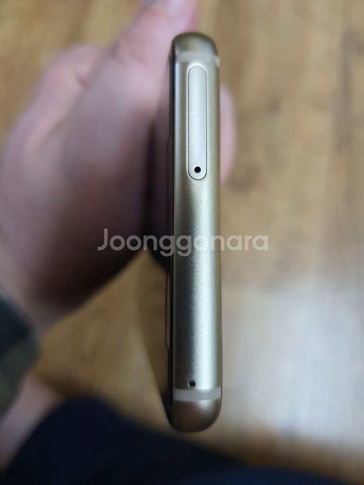 갤럭시A8--4