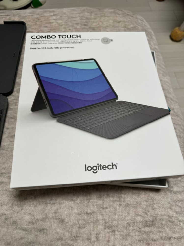 로지텍 콤보터치 아이패드프로 12.9--0