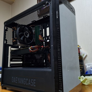 컴퓨터 본체. i5-9600k gtx1060