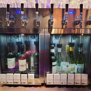 와인디스펜서 8구 와인보관 냉장고