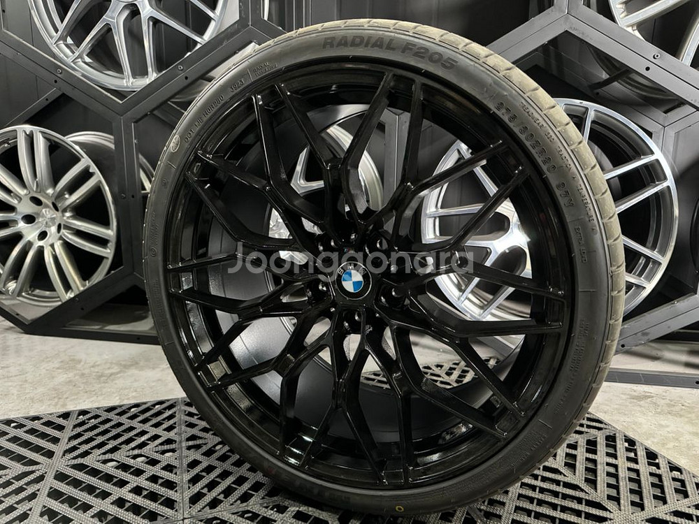 BMW M컴페티션 M3 M4 1009M 유광블랙 휠판매--1