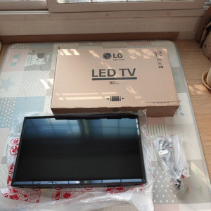 LG LED TV 32인치 새것입니다