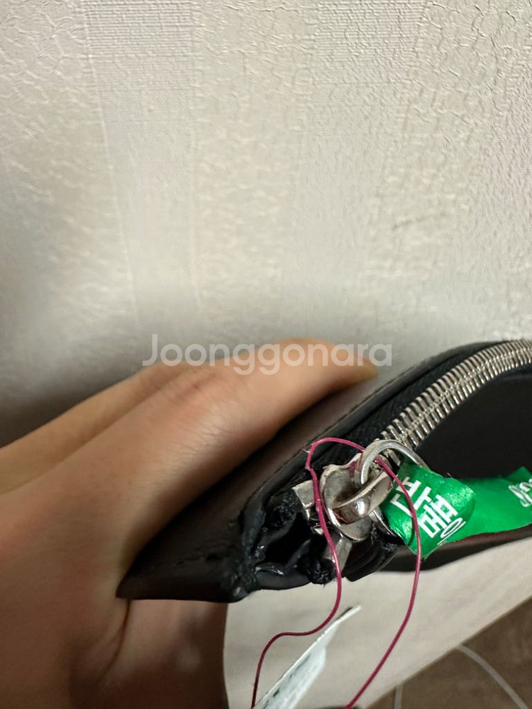 발렌시아가 시그니처 에브리데이 클러치백 L사이즈--3