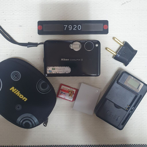 니콘 쿨픽스 S 1 블랙바디 디지털카메라 파우치포함