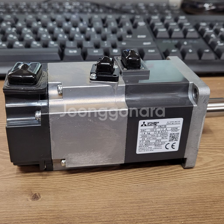 미쓰비시 서보 모터 (HK-KN23B)--1