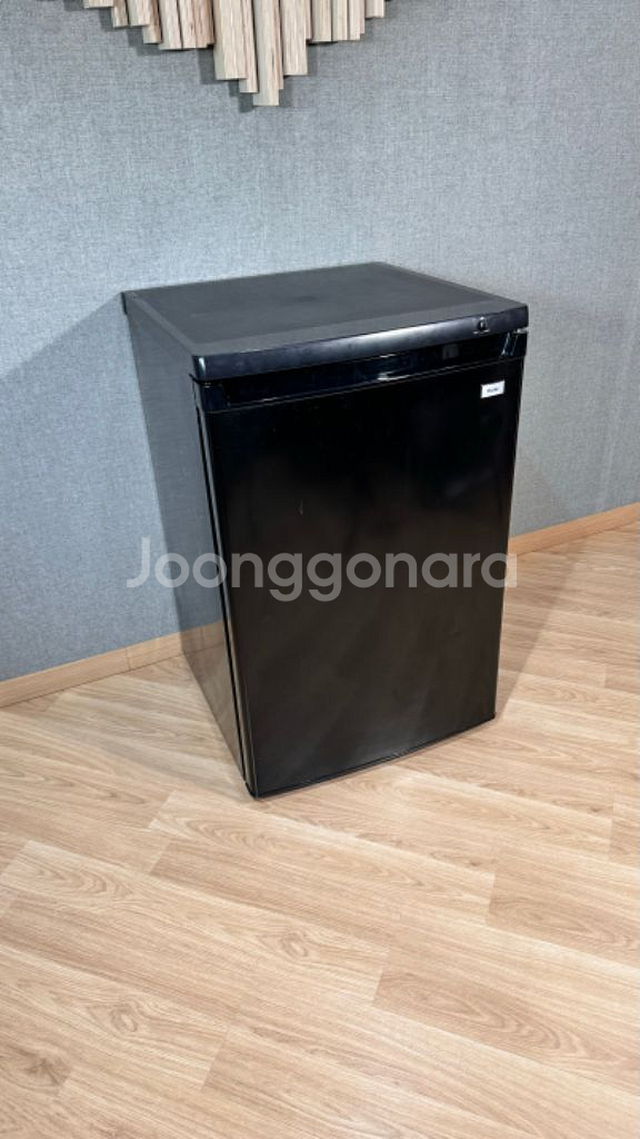 하이어 저소음 스탠드형냉동고 미드나잇 색상--1