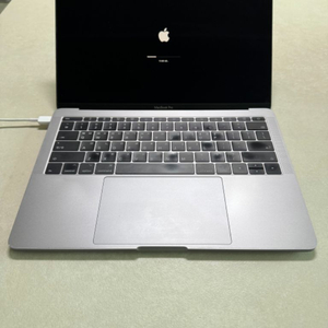 MacBook Pro13-inch, 2017, 4K