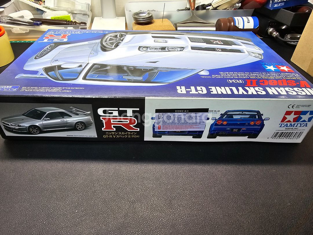 타미야 1/24 닛산 스카이라인 gt-r(R34) V스--4