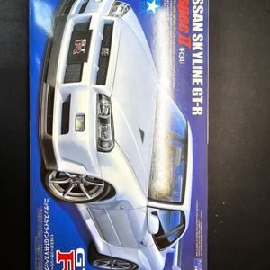 타미야 1/24 닛산 스카이라인 gt-r(R34) V스