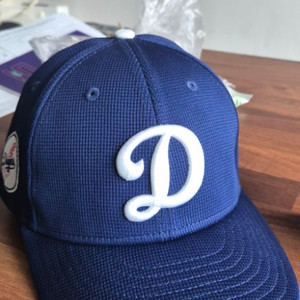 뉴에라 다저스 스프링캠프 모자 판매합니다
