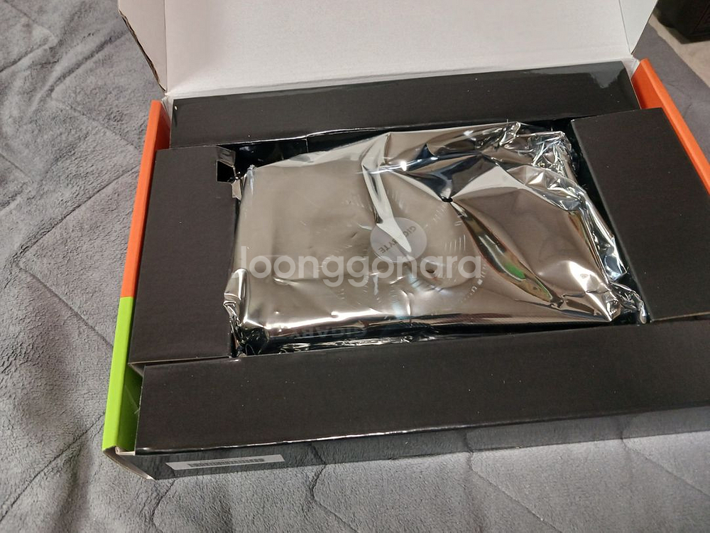 기가바이트 rtx4060 8gb 그래픽카드 팝니다.--3