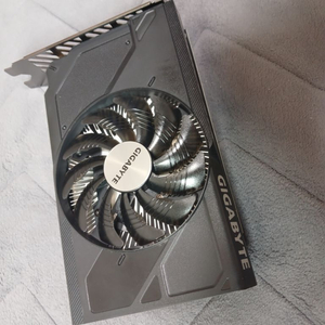 기가바이트 rtx4060 8gb 그래픽카드 팝니다.