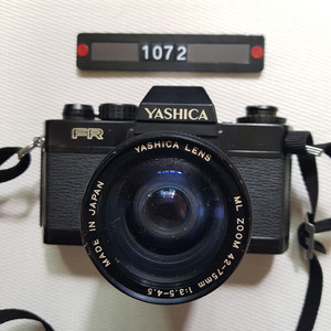야시카 FR 필름카메라 42-75mm 줌렌즈장착