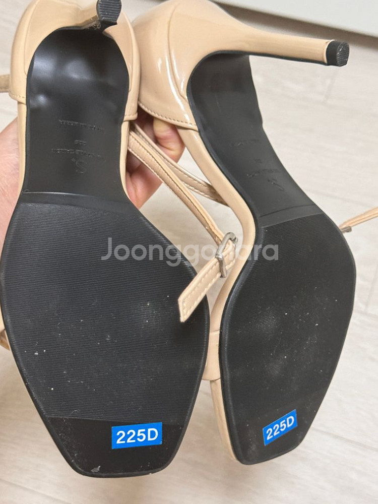 사뿐 스트랩힐 베이지 225 9cm 새상품--1