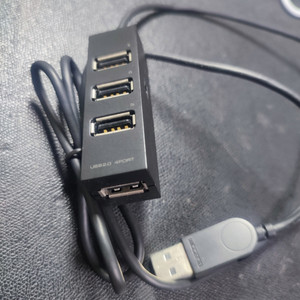 USB 멀티 4포트 자석부착 가능