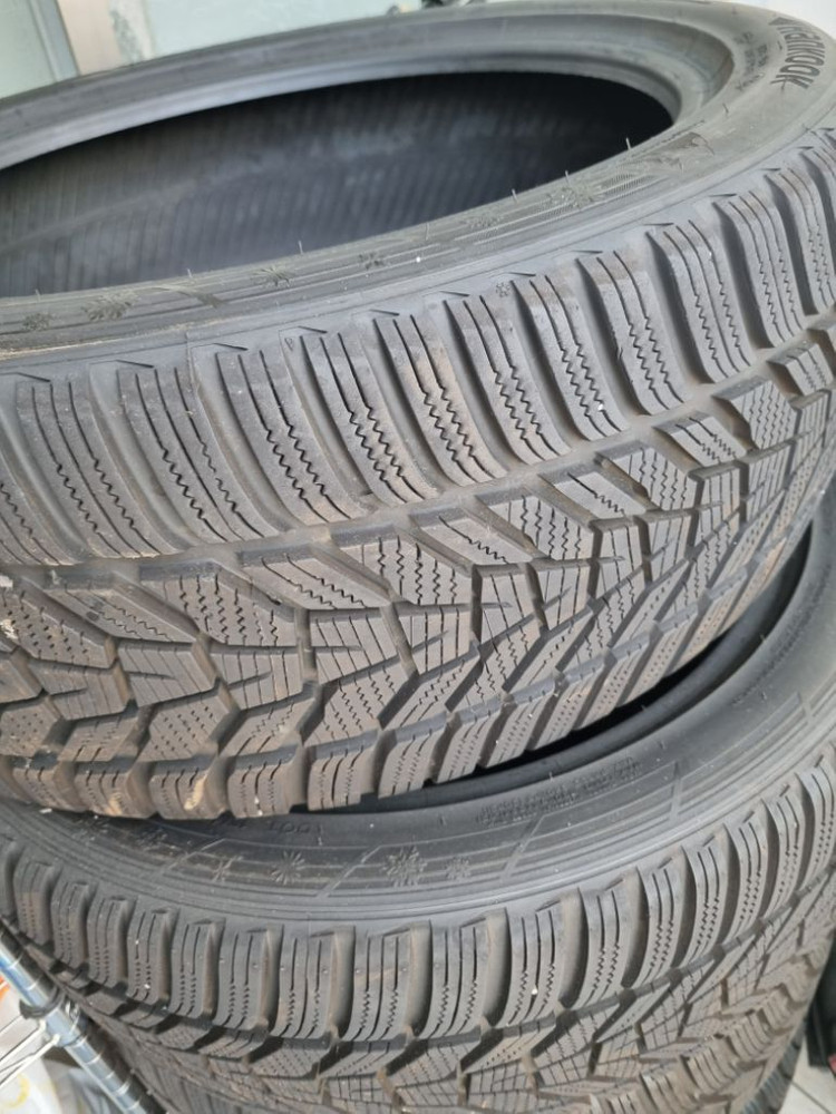 한국타이어 아이셉트 에보3 225 / 45R18 95V--1