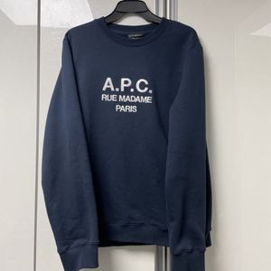 A.P.C(아페쎄) 맨투맨 m팝니다