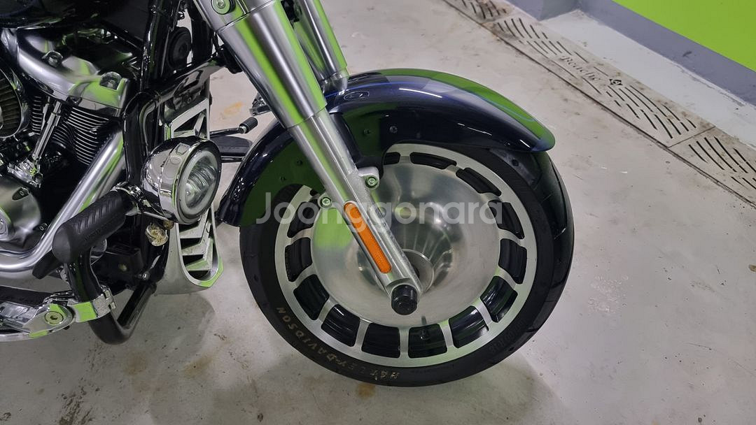 할리데이비슨 팻보이114 19년식--7