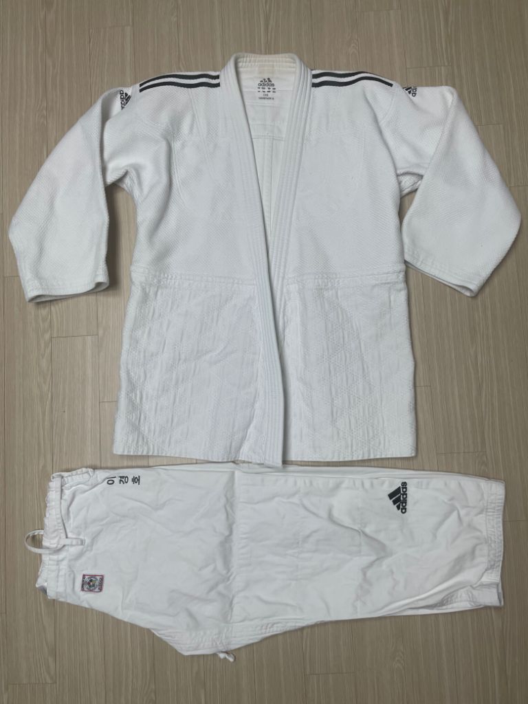 아디다스 챔피언2 선수용 유도복 백색 (판매완료)