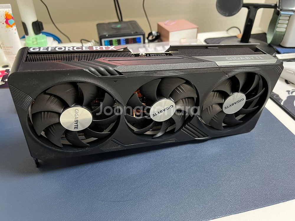 기가바이트 4070s gaming oc 12gb--1