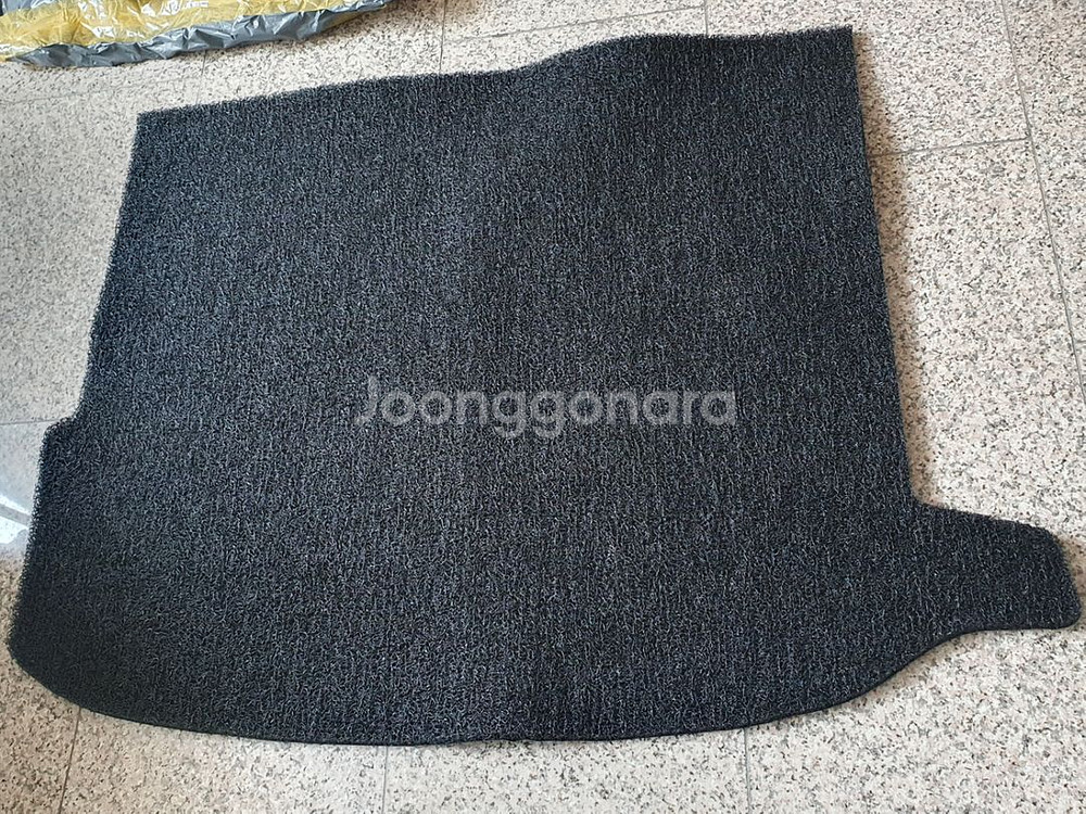 벤츠 GLC 300e (쿠페) 카매트 새 제품 팔아요!--1