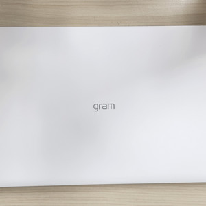 LG gram(그램) 15 (11세대) 노트북 팝니다.