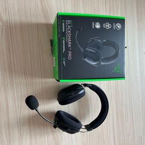 razer 블랙샤크 프로v2 헤드셋+ 거치대