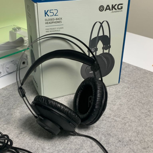 AKG K52 프리미엄 모니터링 헤드폰