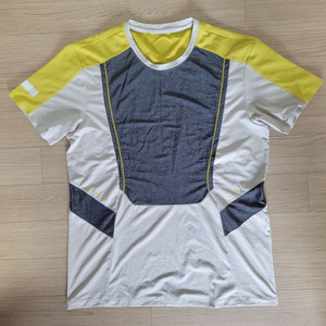 K2 하이킹 반팔 티셔츠 105택만 뗀 새상품