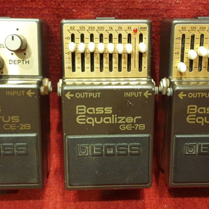 베이스 이펙터 boss CE-2B. GE-7B.