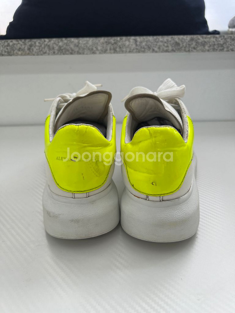 정품) 알렉산더맥퀸 오버솔 235--4