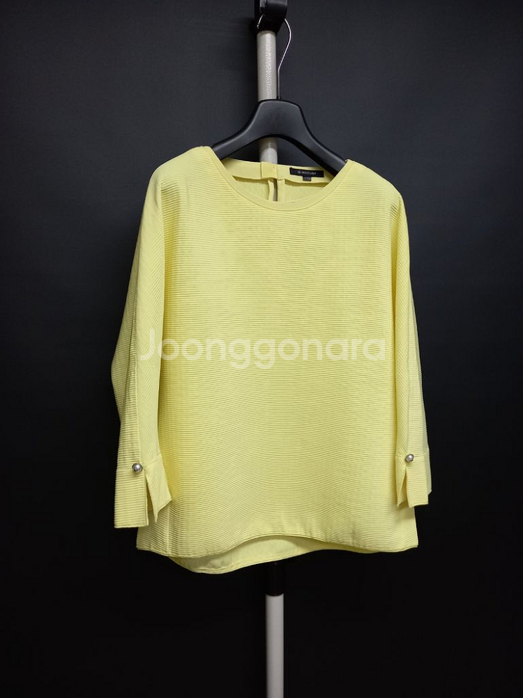 나이스클랍 춘하 엠보 블라우스 55.66--2