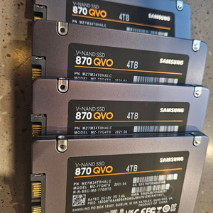 삼성 SSD 870 QVO 4T 4테라짜리 팝니다.